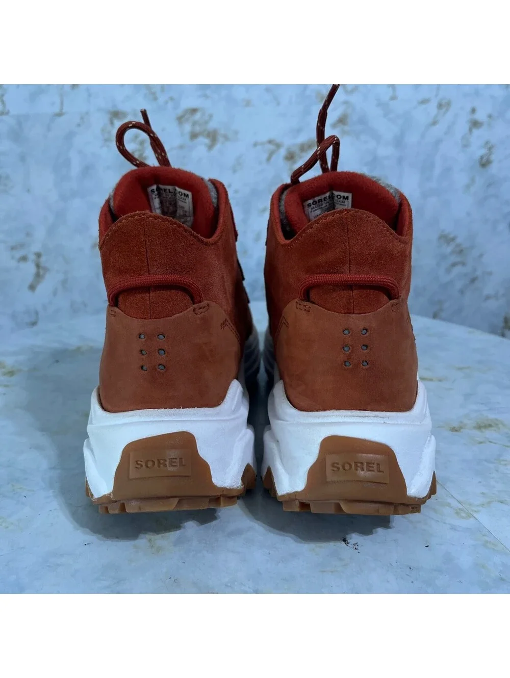 Sorel upper midsole